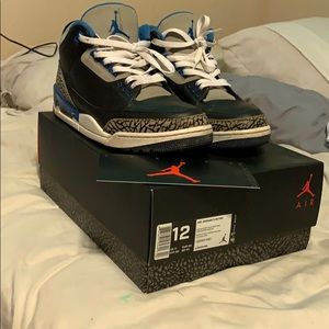 Air Jordan 3 sports blue